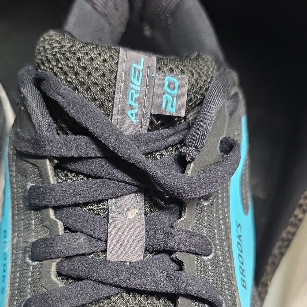 Brooks Ariel Womens Athletic Shoes - Black and Light Blue - Picture 8 of 9